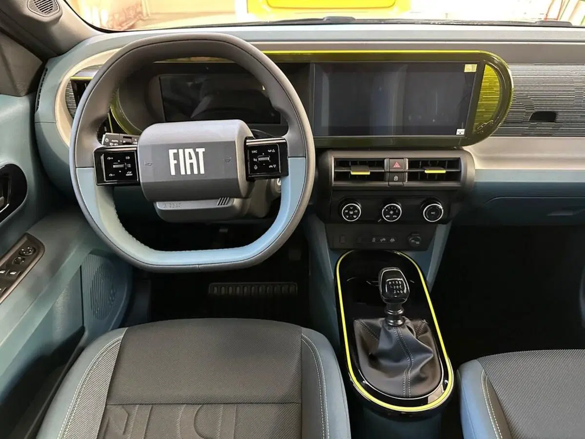 Fiat Grande Panda nuova a Sondrio (13)