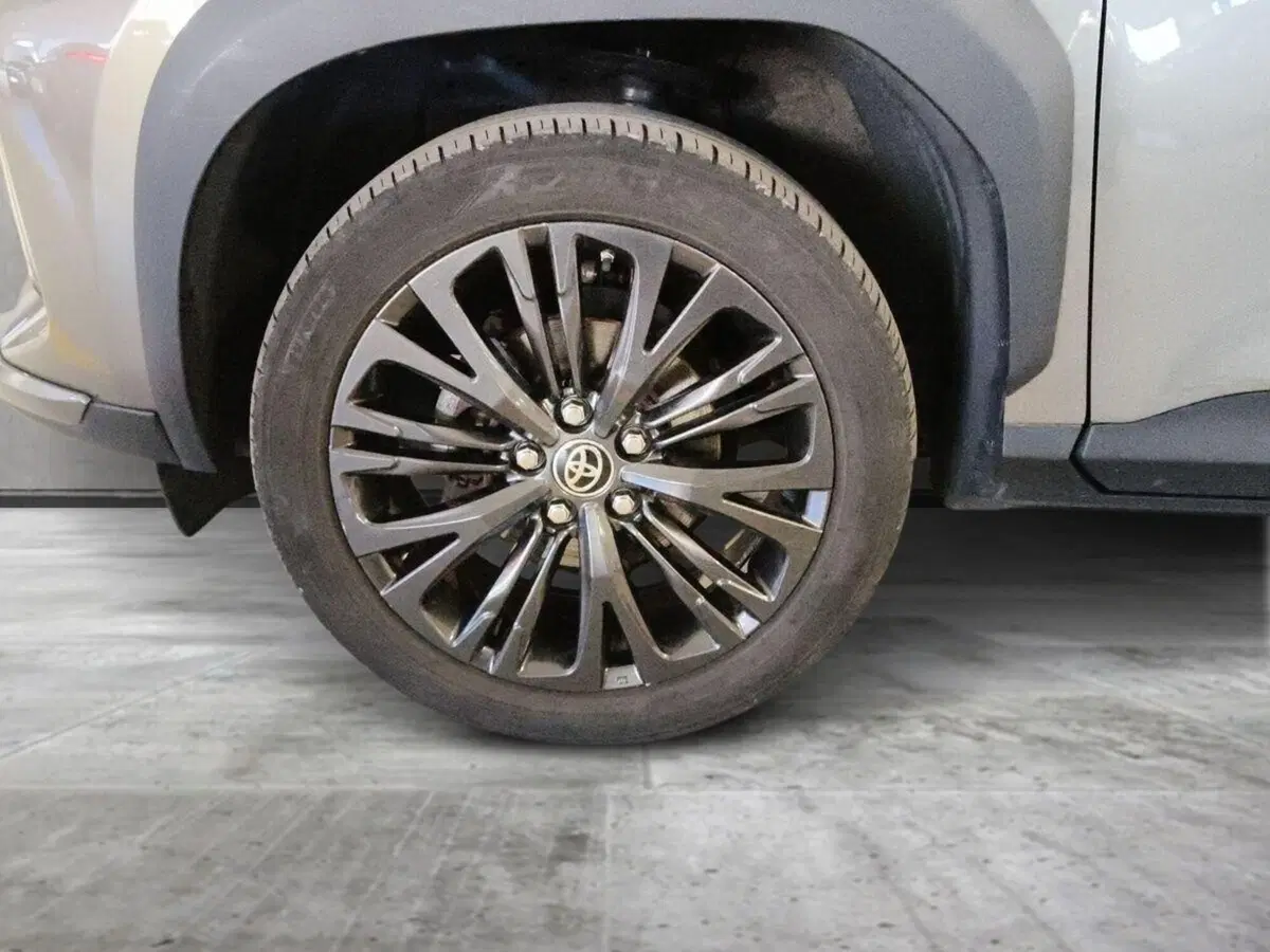 Toyota Yaris Cross usata a Genova (15)