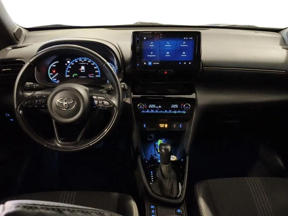 Toyota Yaris Cross usata a Genova (17)