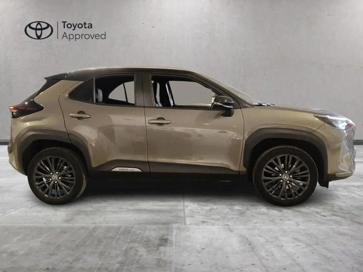 Toyota Yaris Cross usata a Genova (4)