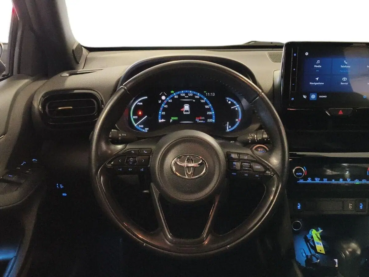 Toyota Yaris Cross usata a Genova (8)