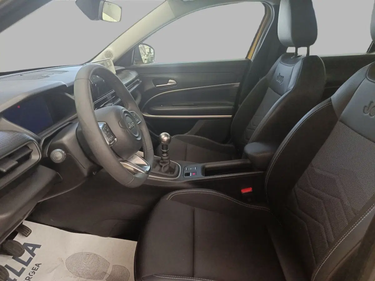 Jeep Avenger usata a Monza e Brianza (13)