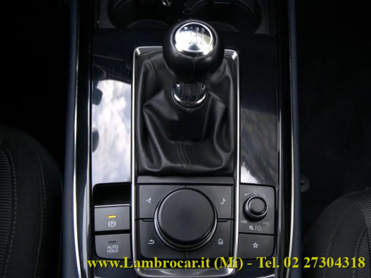 Mazda CX-30 usata a Milano (18)