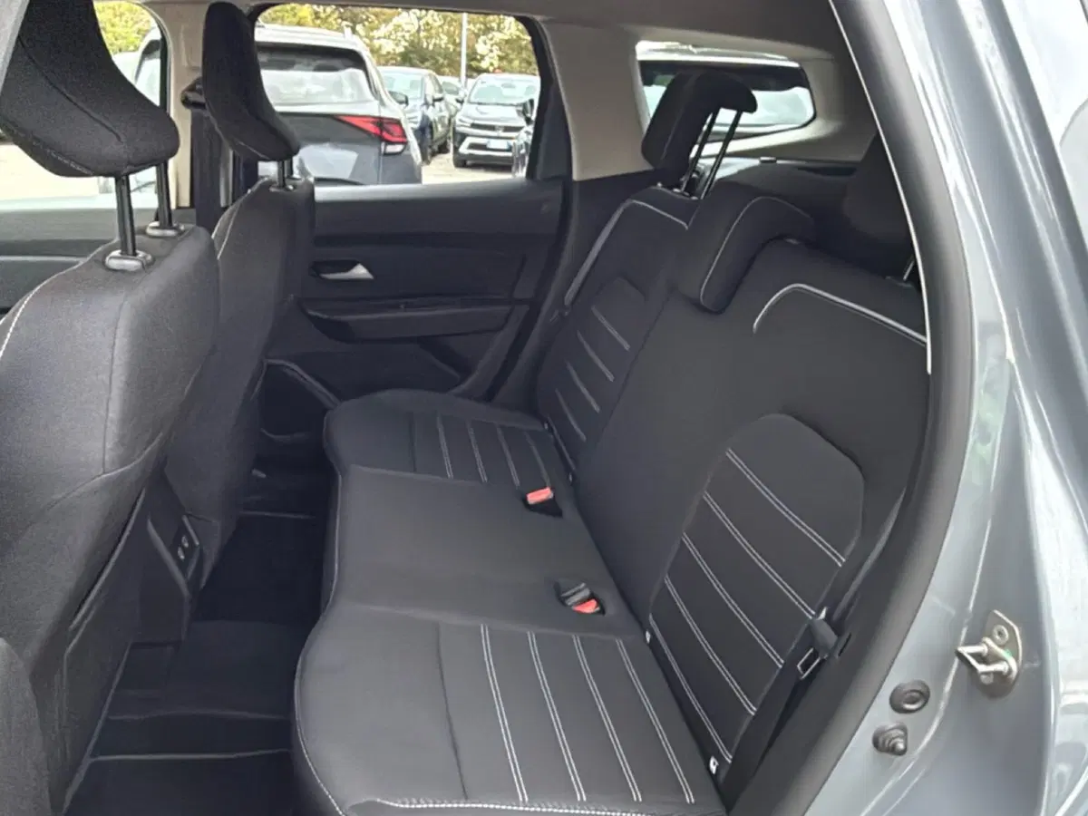 Dacia Duster usata a Ravenna (15)