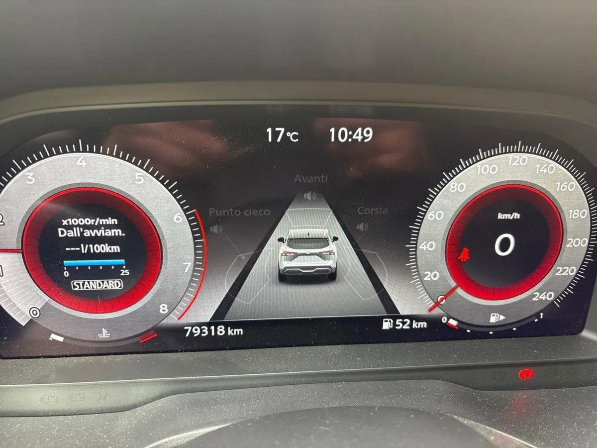 Nissan Qashqai usata a Bologna (11)
