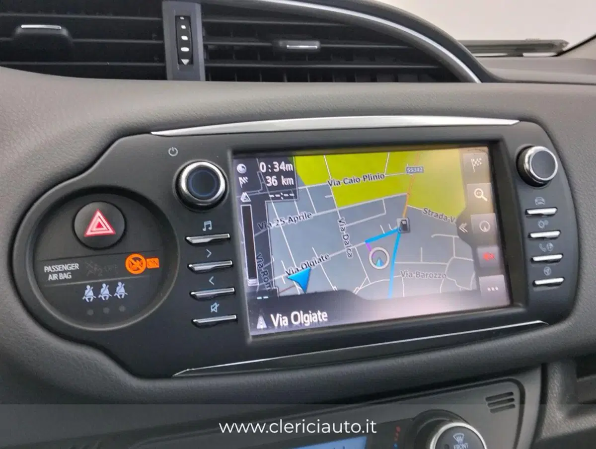 Toyota Yaris usata a Como (12)