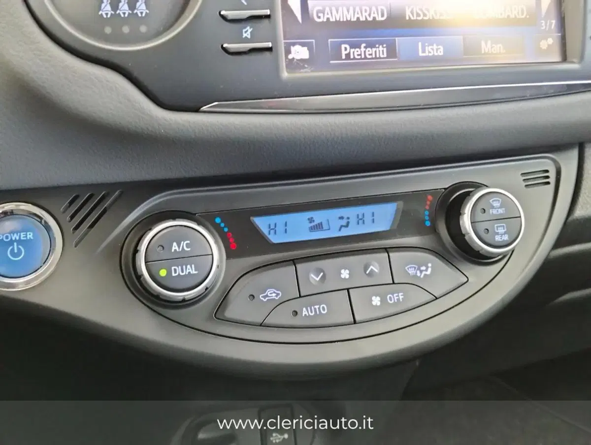Toyota Yaris usata a Como (17)