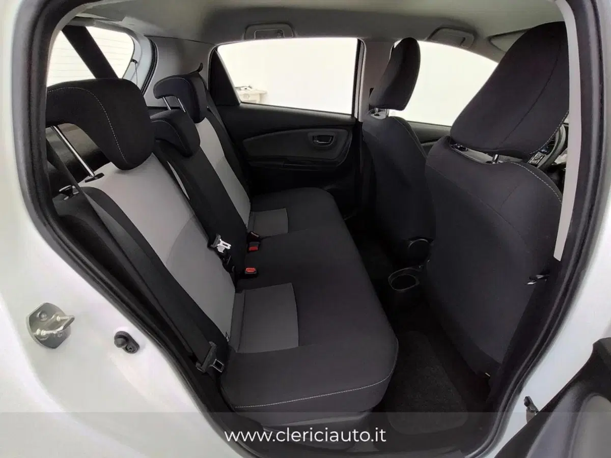 Toyota Yaris usata a Como (5)