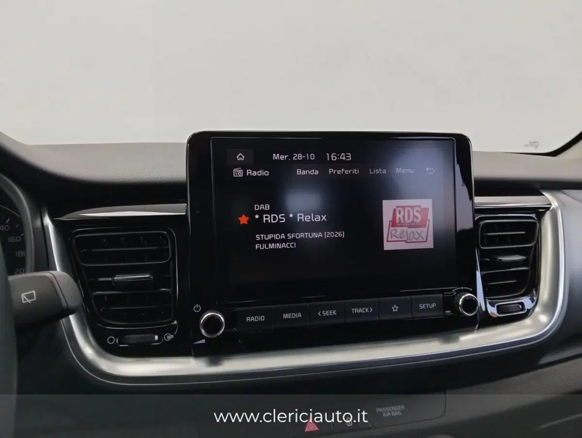 Kia Stonic usata a Como (14)