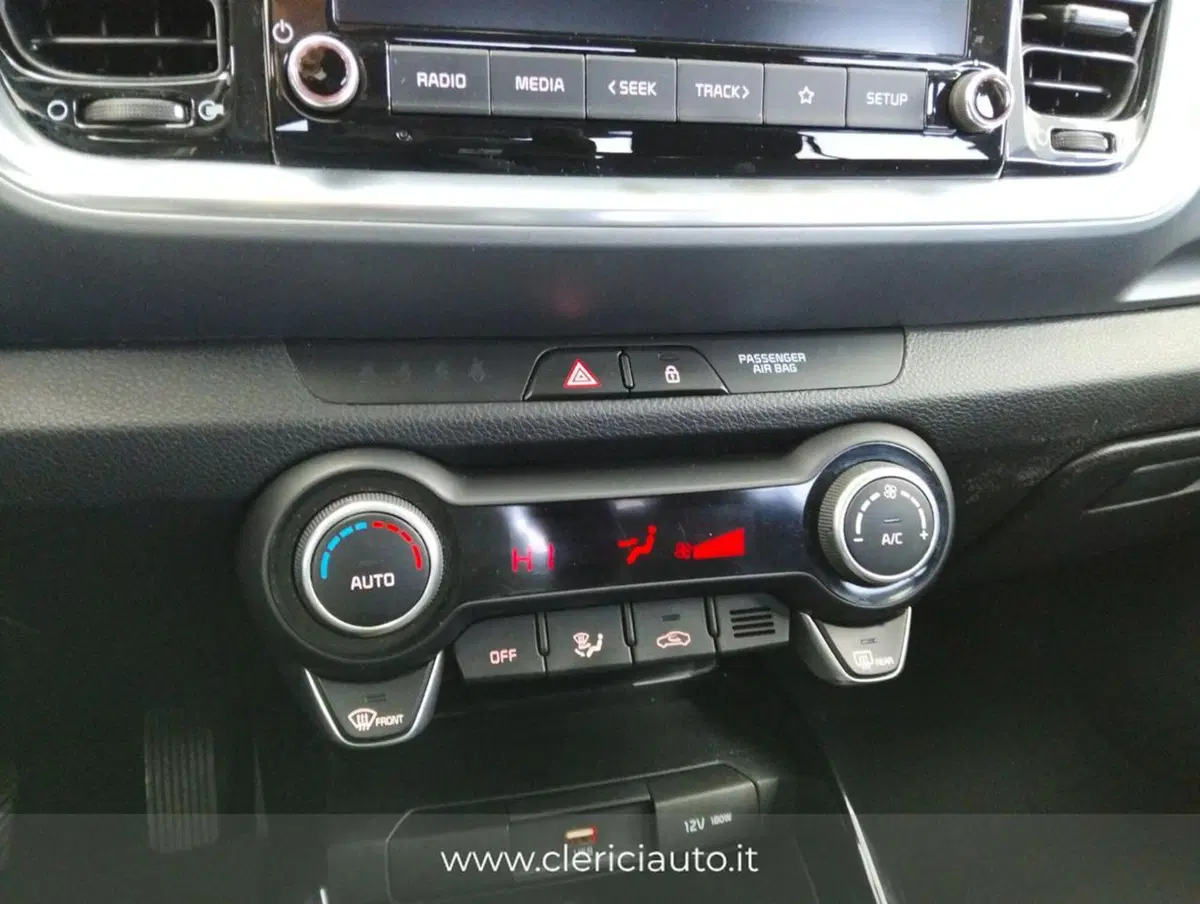 Kia Stonic usata a Como (17)