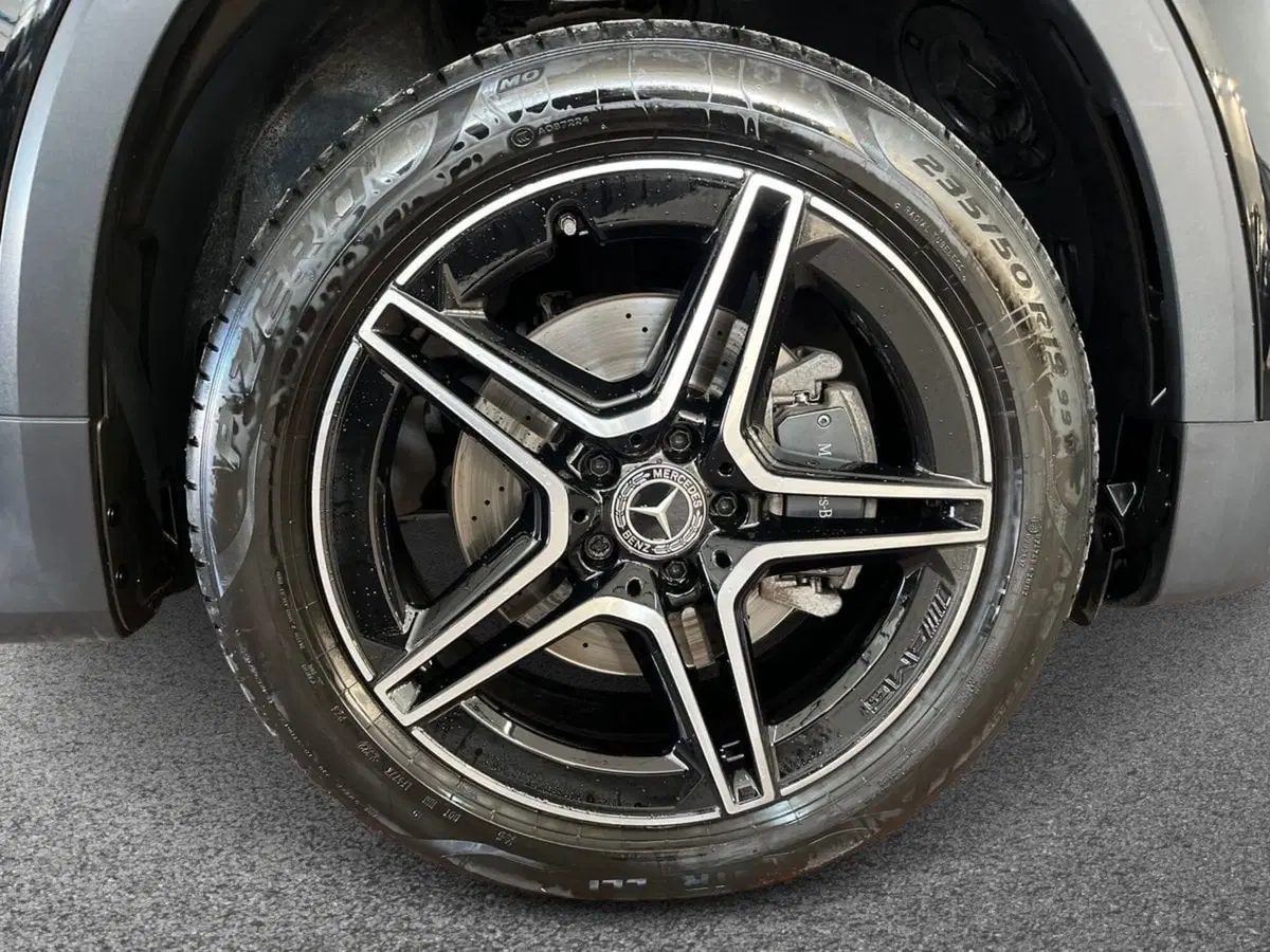 Mercedes-Benz GLB usata a Bari (6)