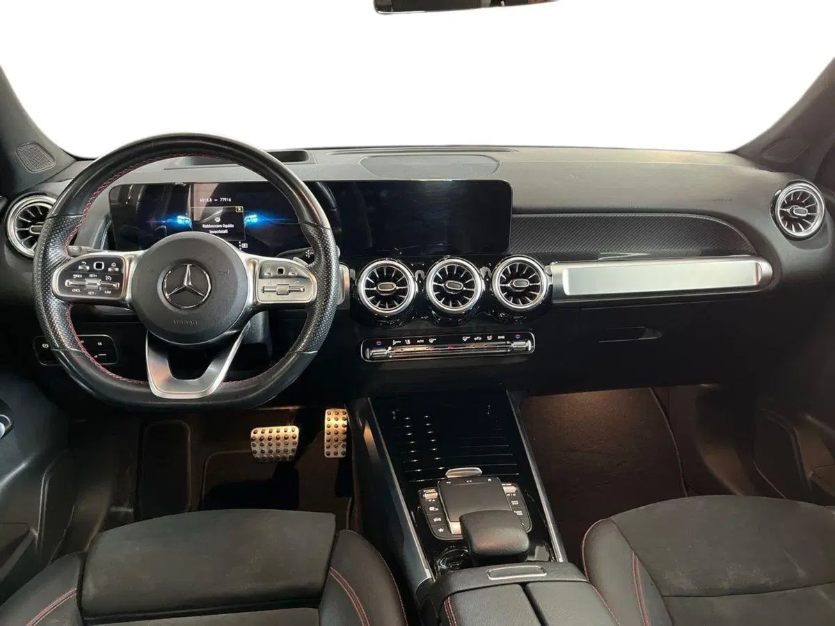 Mercedes-Benz GLB usata a Bari (8)