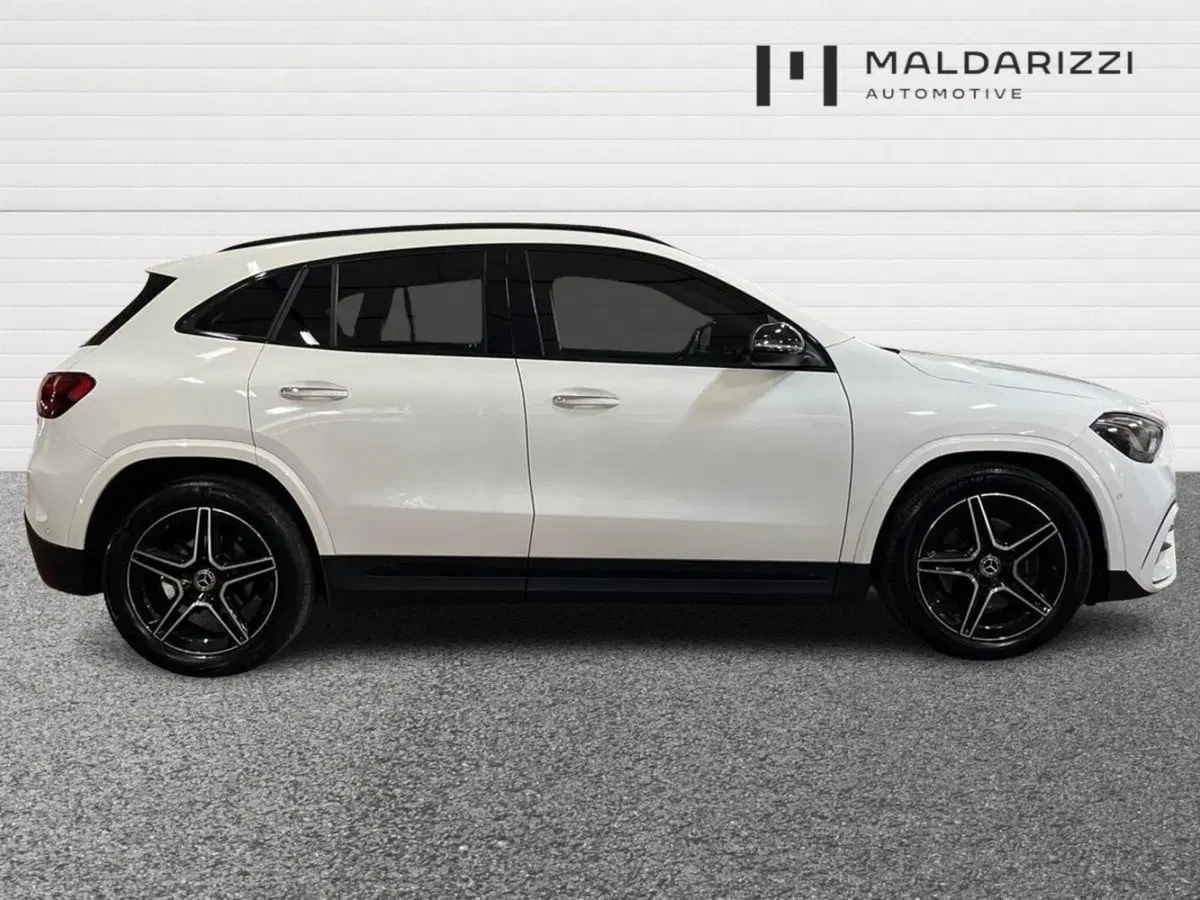 Mercedes-Benz GLA SUV usata a Bari (5)