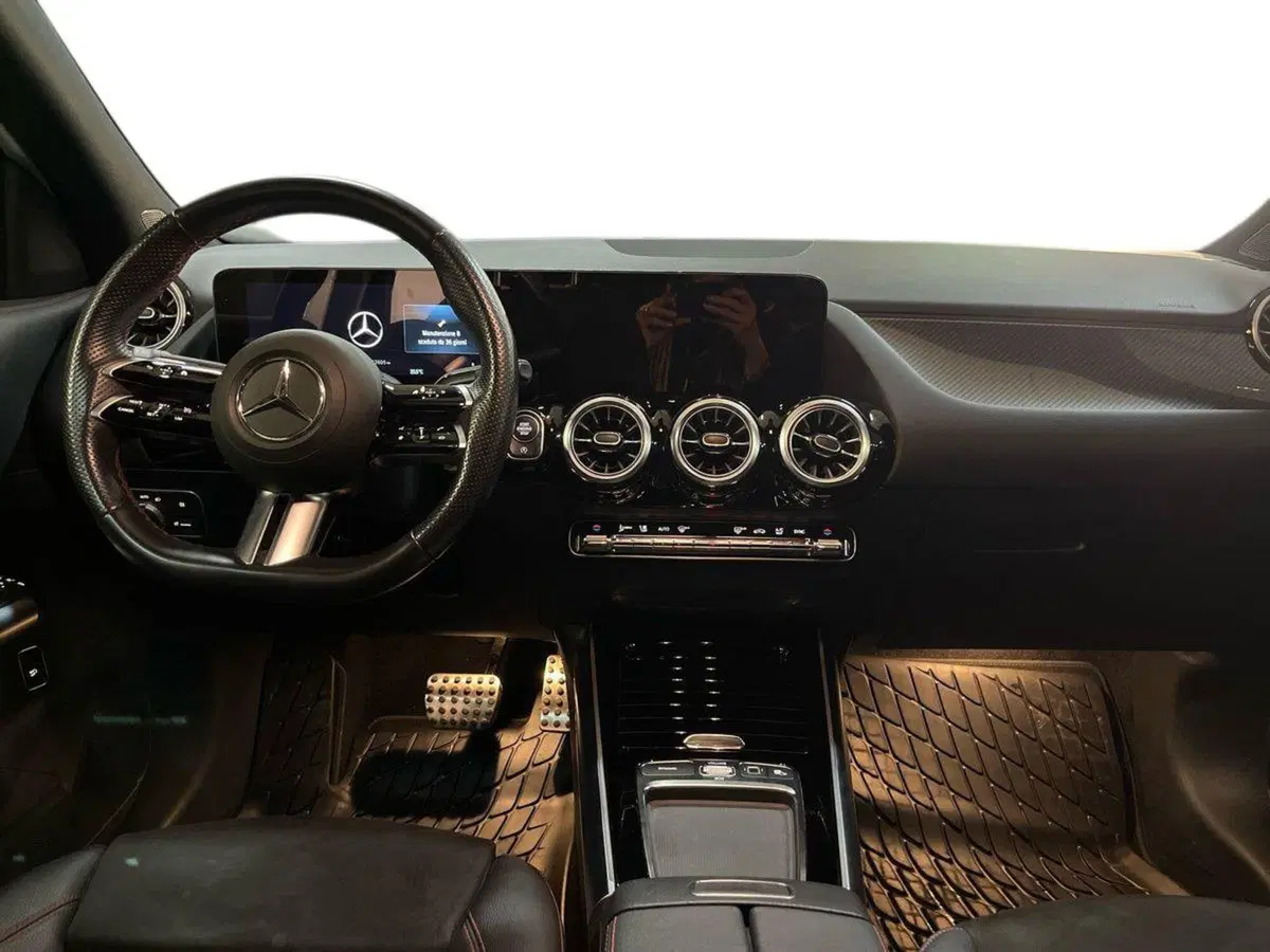 Mercedes-Benz GLA SUV usata a Bari (8)
