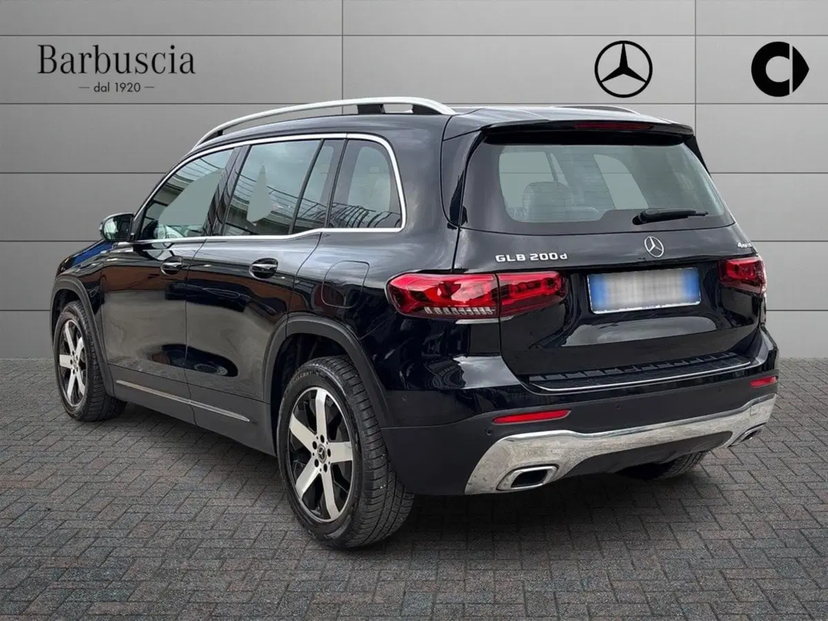 Mercedes-Benz GLB usata a Pescara (4)