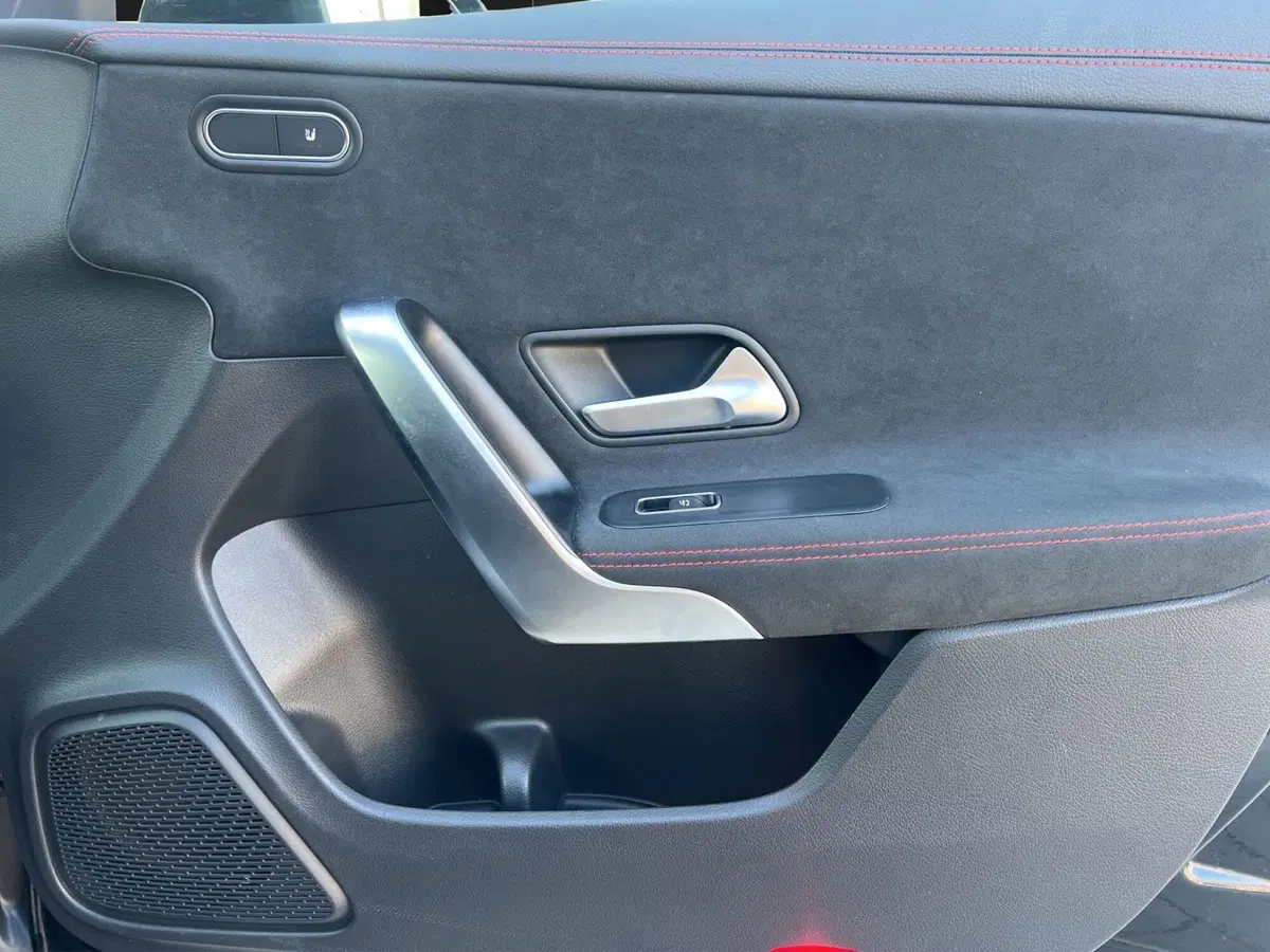 Mercedes-Benz CLA usata a Cosenza (17)