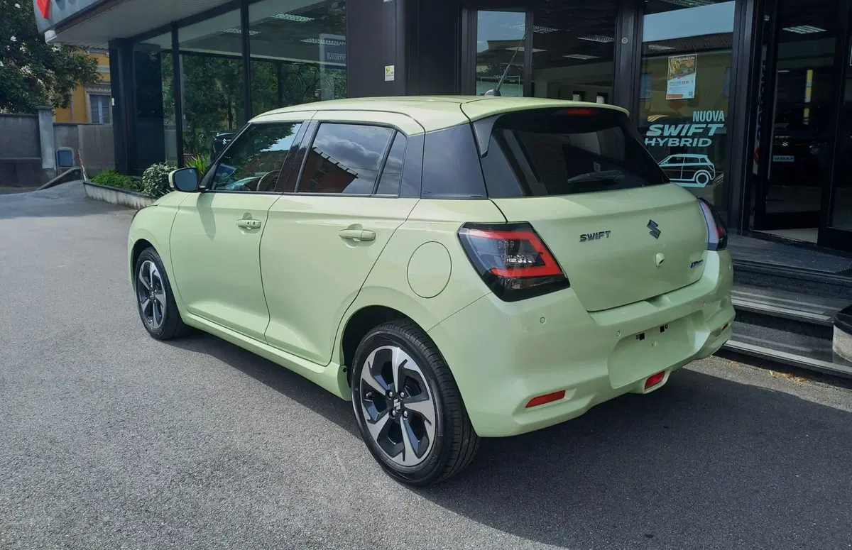 Suzuki Swift nuova a Milano (4)