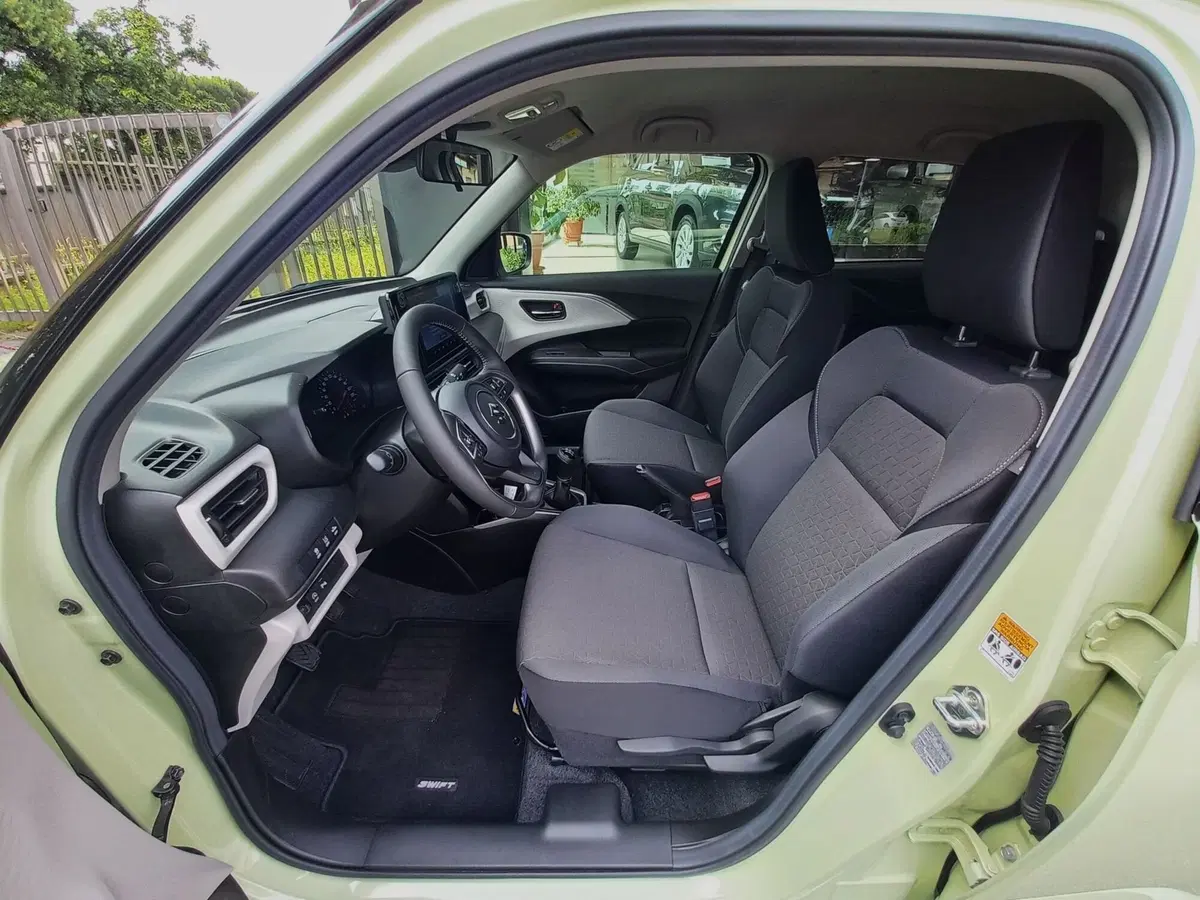 Suzuki Swift nuova a Milano (6)