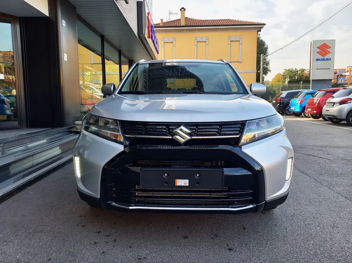 Suzuki Vitara nuova a Milano (2)