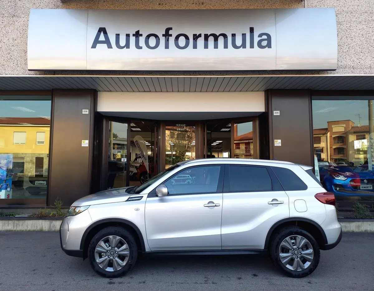 Suzuki Vitara nuova a Milano (3)