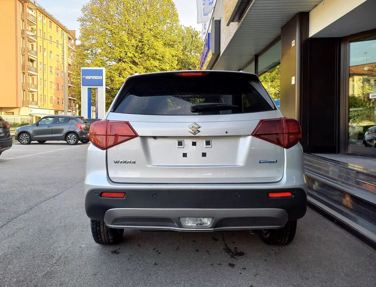 Suzuki Vitara nuova a Milano (5)