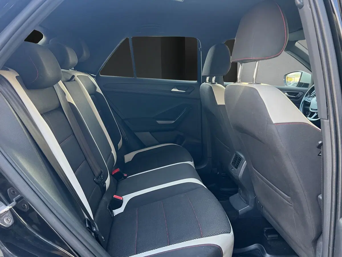 Volkswagen T-Roc usata a Cosenza (19)