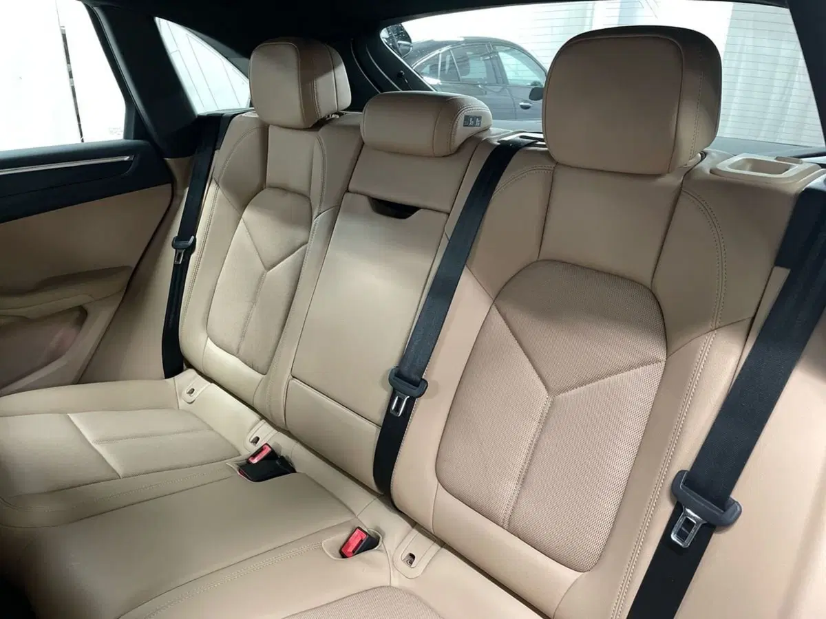 Porsche Macan usata a Macerata (10)