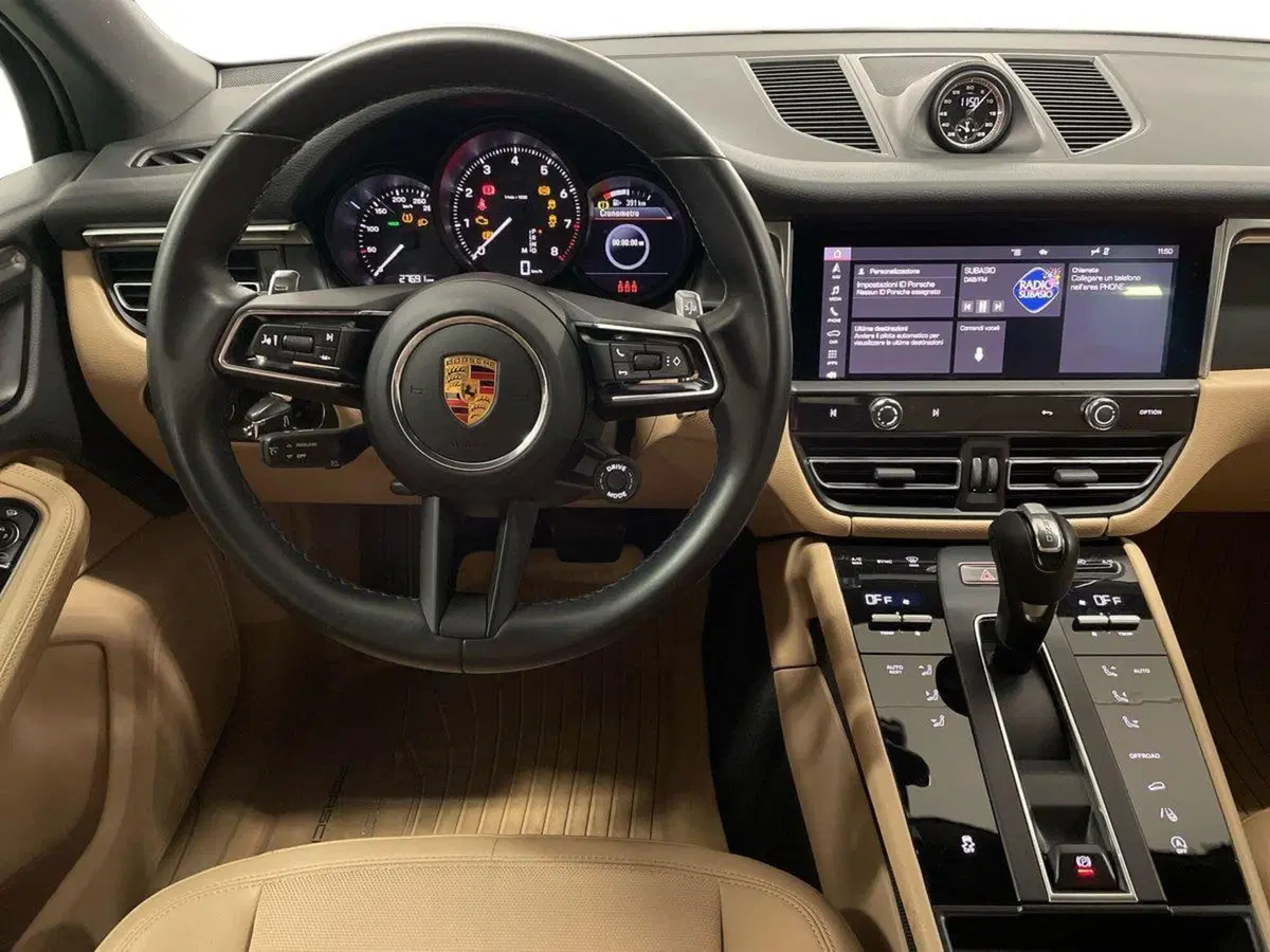 Porsche Macan usata a Macerata (12)