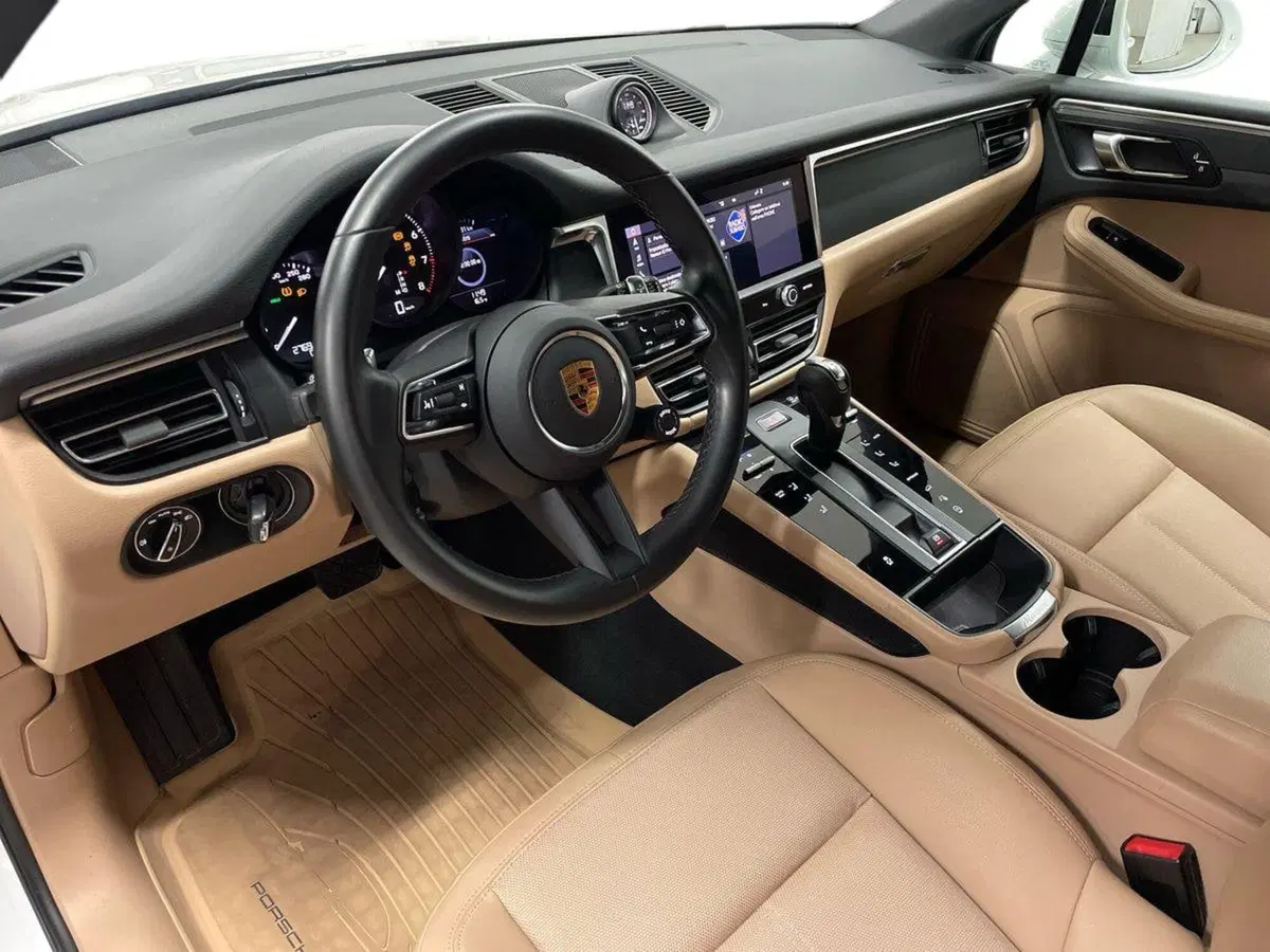 Porsche Macan usata a Macerata (14)
