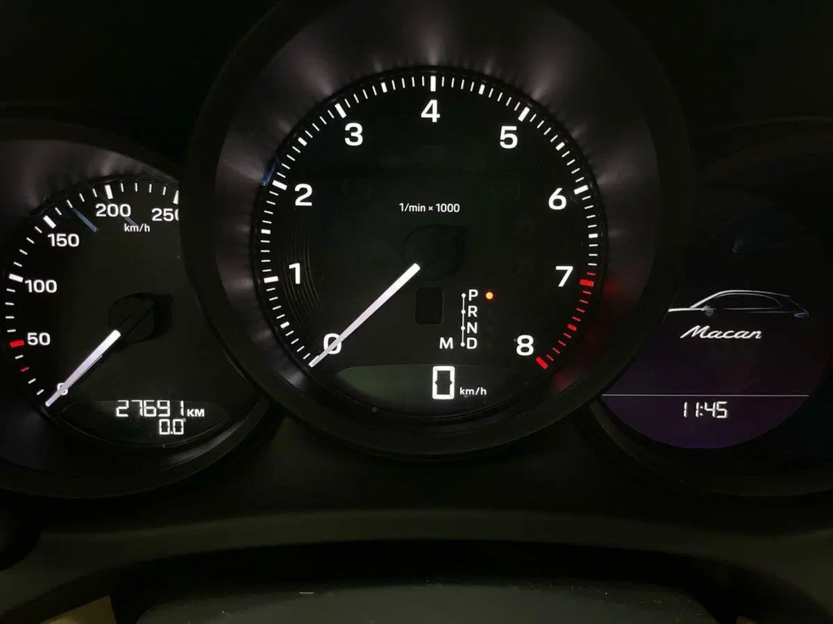 Porsche Macan usata a Macerata (17)
