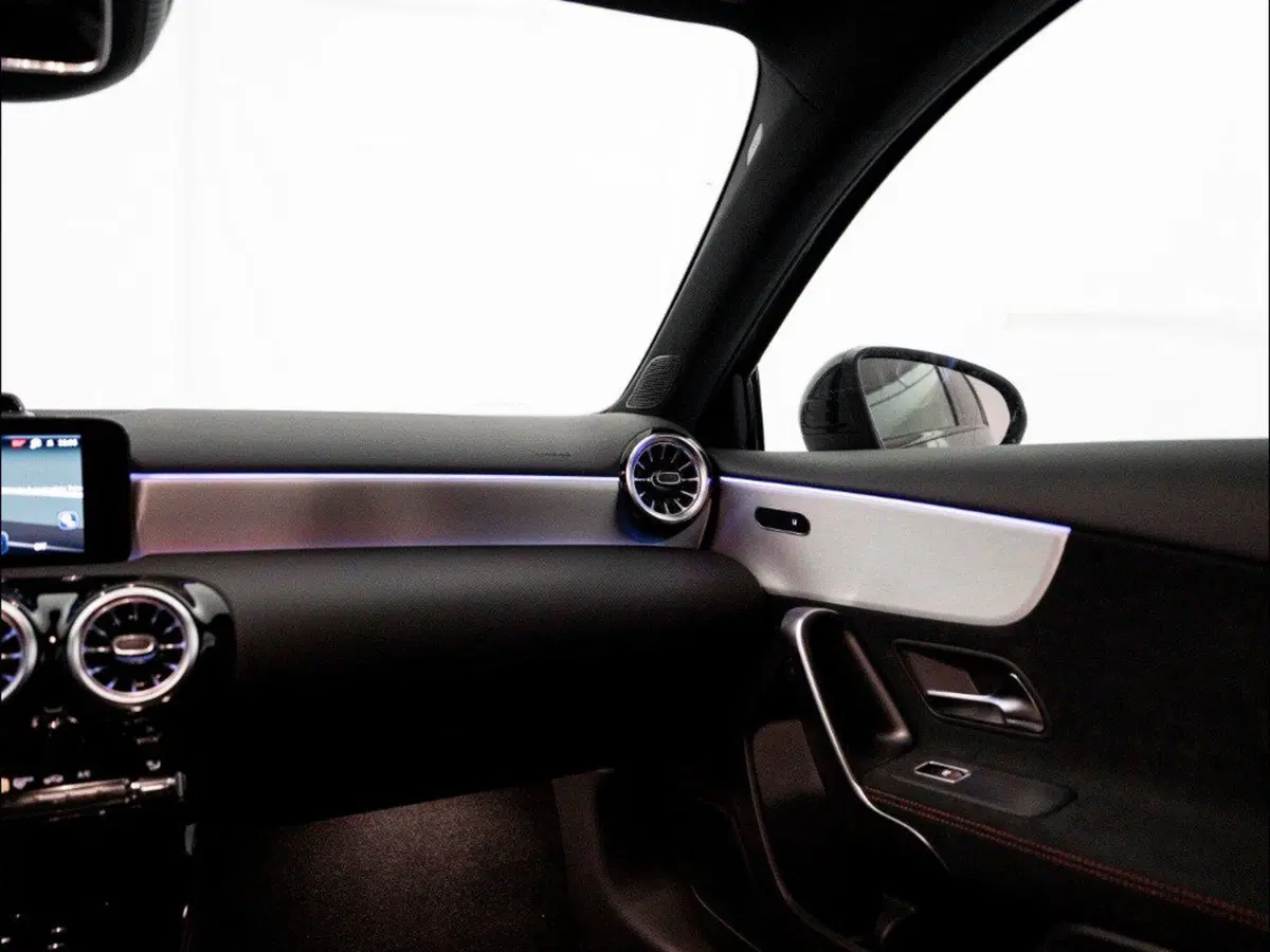 Mercedes-Benz Classe A nuova a Macerata (18)