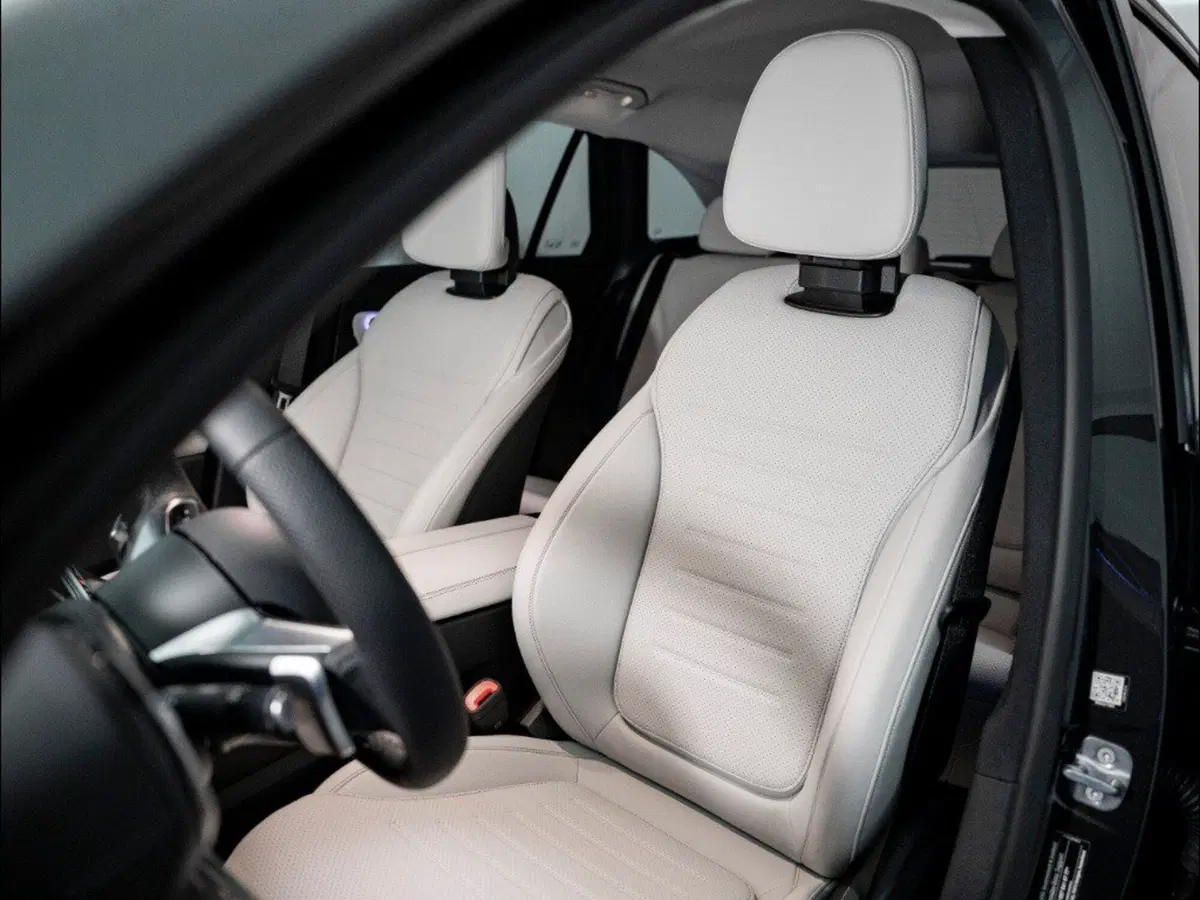 Mercedes-Benz GLC Coupé nuova a Macerata (11)