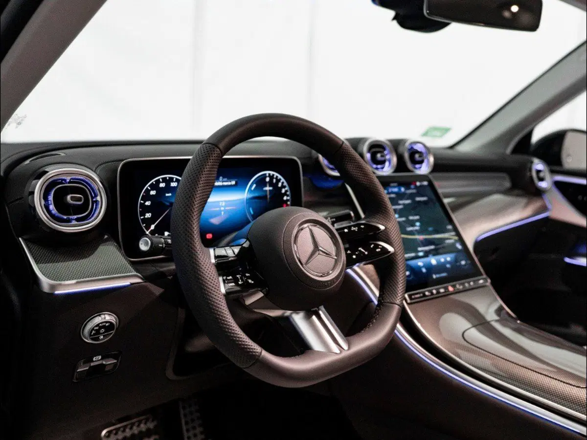 Mercedes-Benz GLC Coupé nuova a Macerata (16)