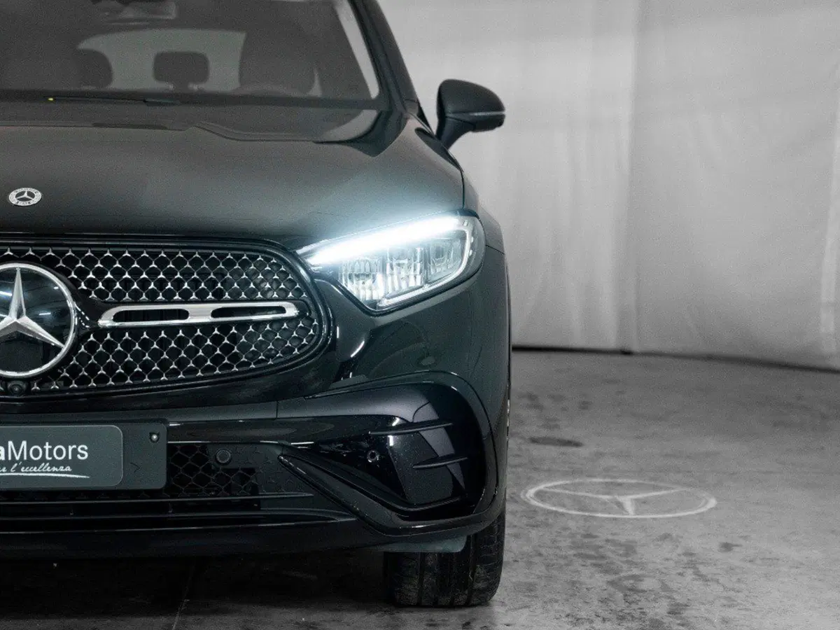 Mercedes-Benz GLC SUV nuova a Macerata (8)