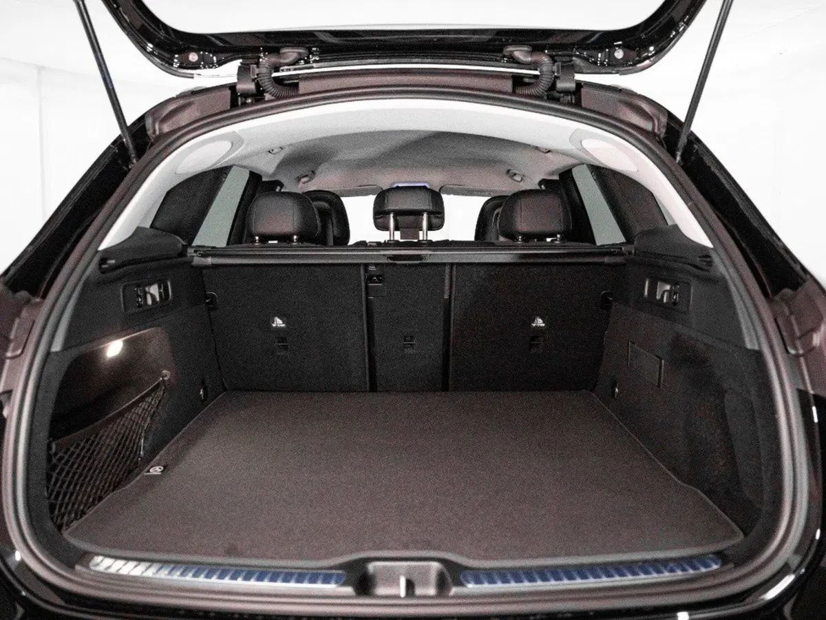 Mercedes-Benz GLC SUV nuova a Macerata (9)