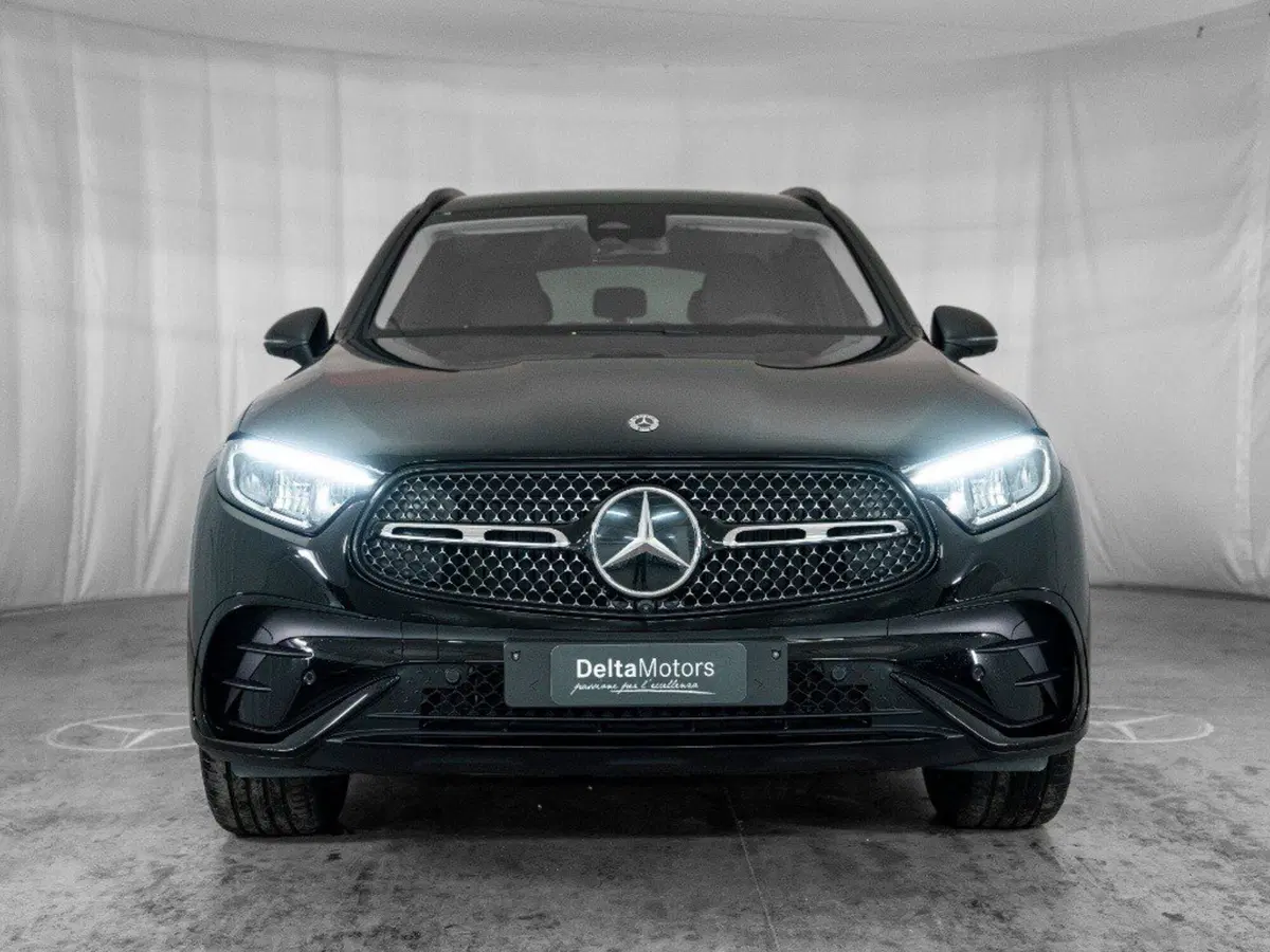 Mercedes-Benz GLC Coupé nuova a Macerata (7)
