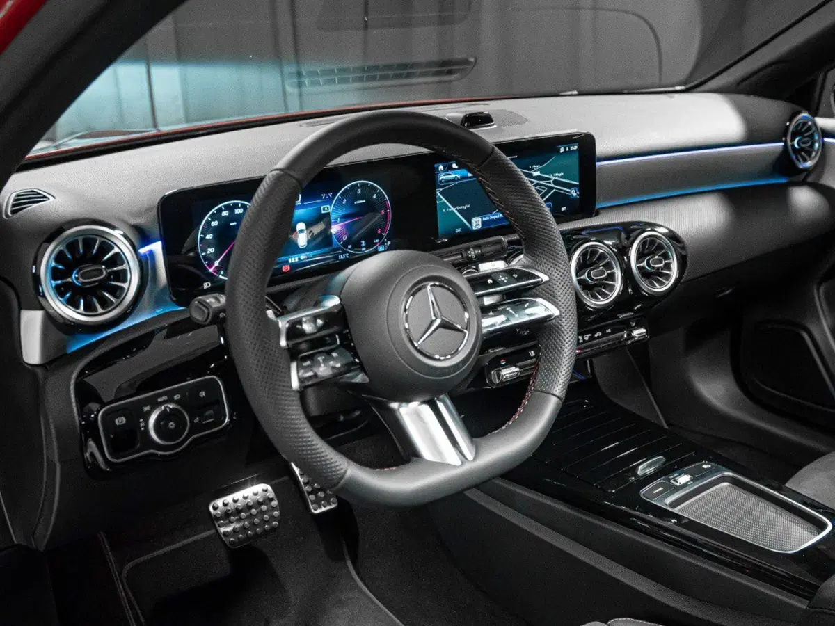 Mercedes-Benz Classe A nuova a Ancona (15)