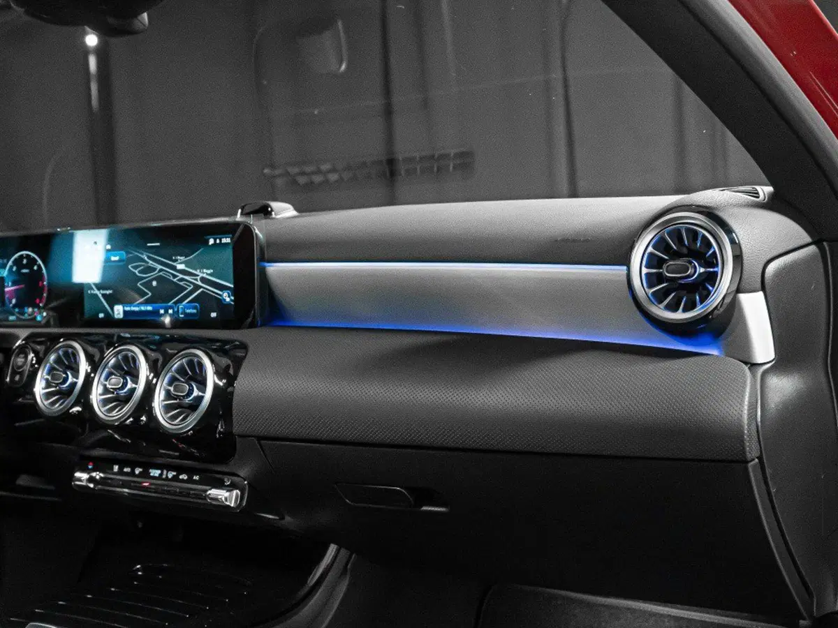 Mercedes-Benz Classe A nuova a Ancona (17)