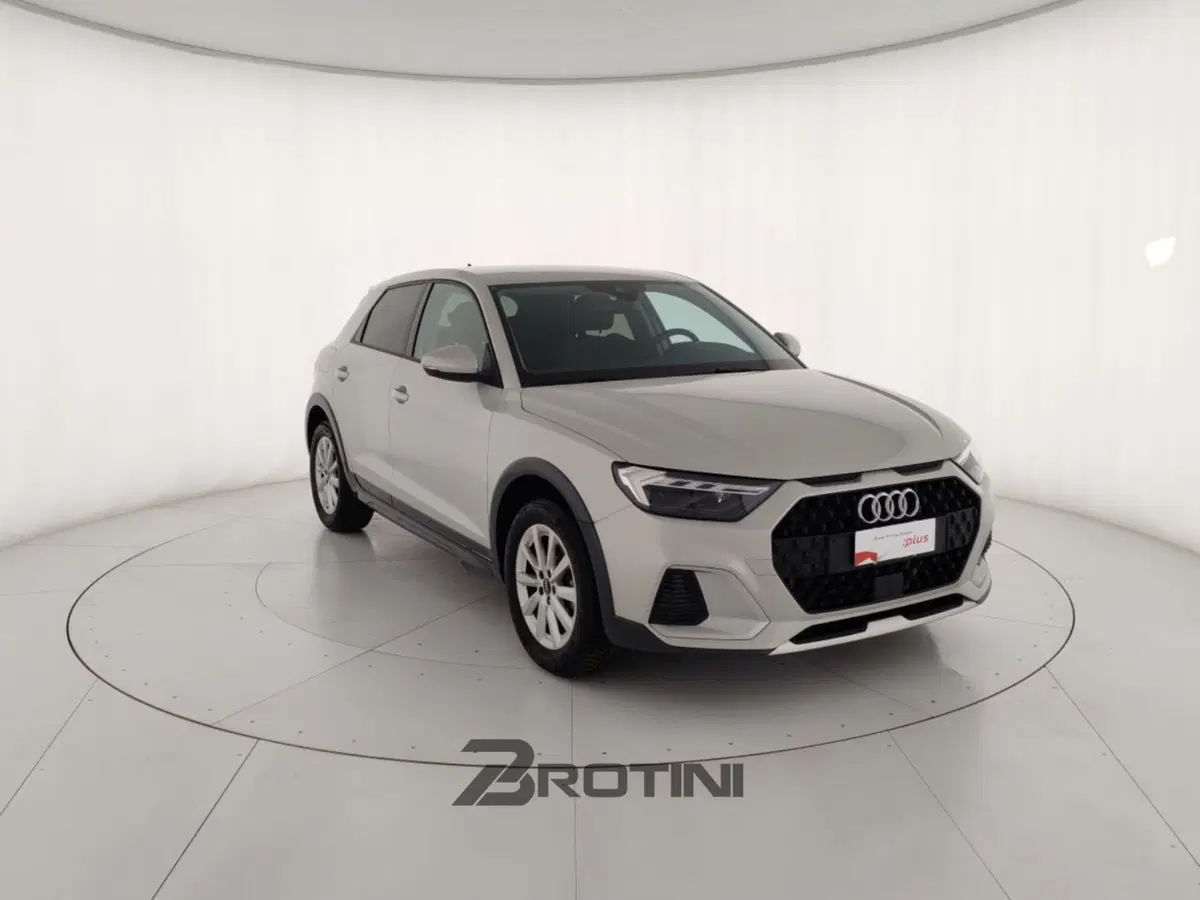 Audi A1 Sportback usata a Massa-Carrara (4)