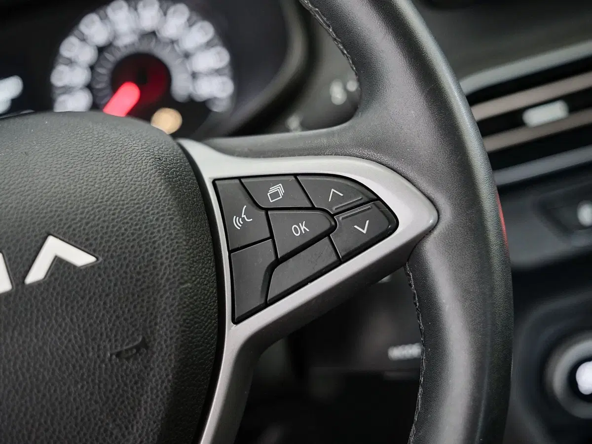 Dacia Sandero usata a Prato (10)