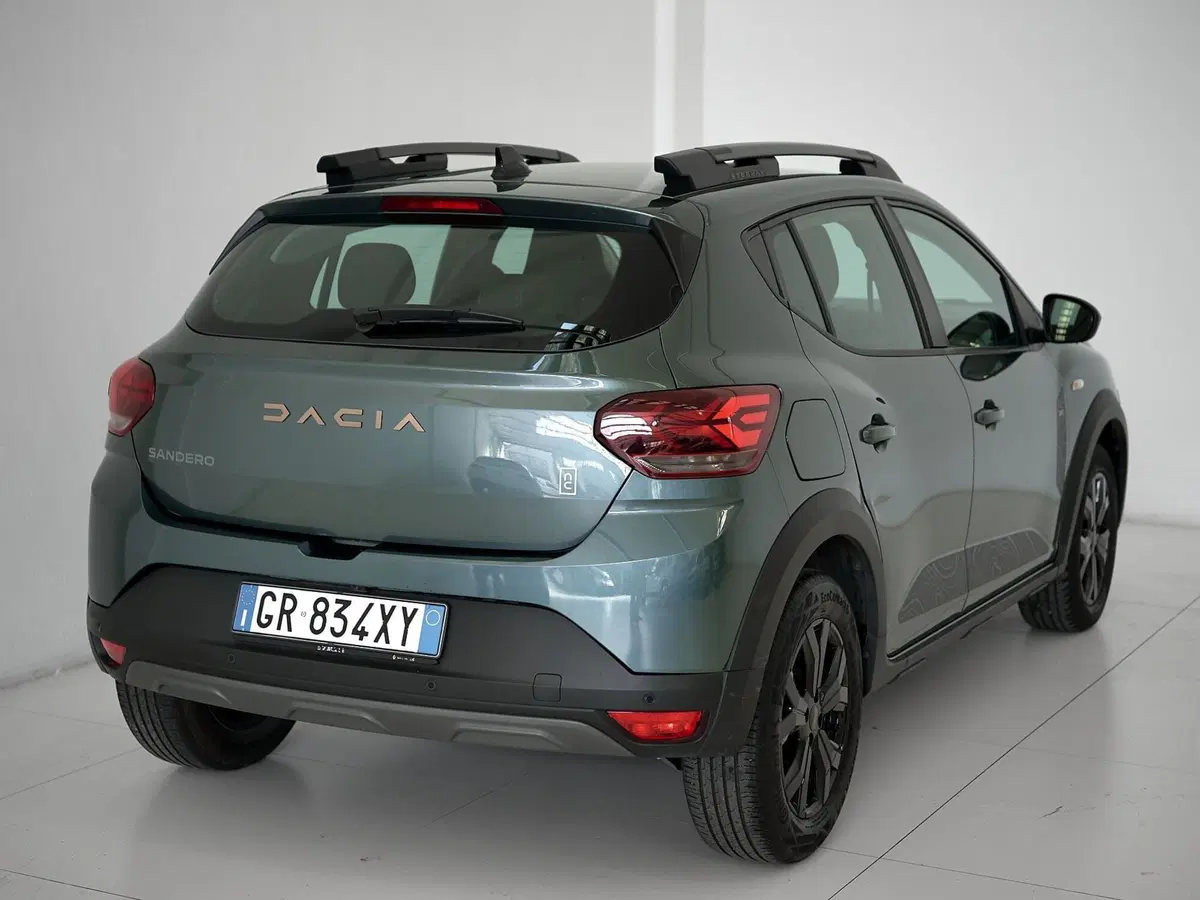 Dacia Sandero usata a Prato (7)