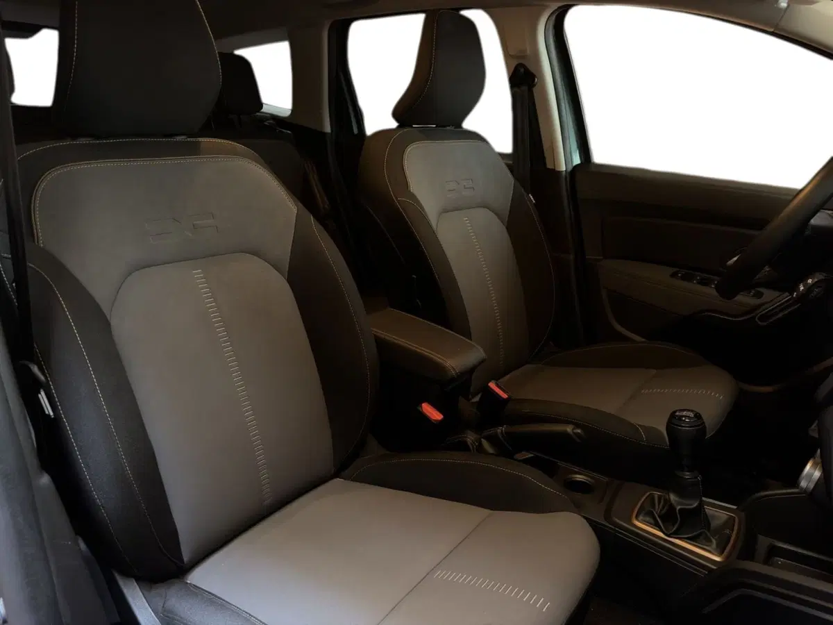 Dacia Duster usata a Milano (20)