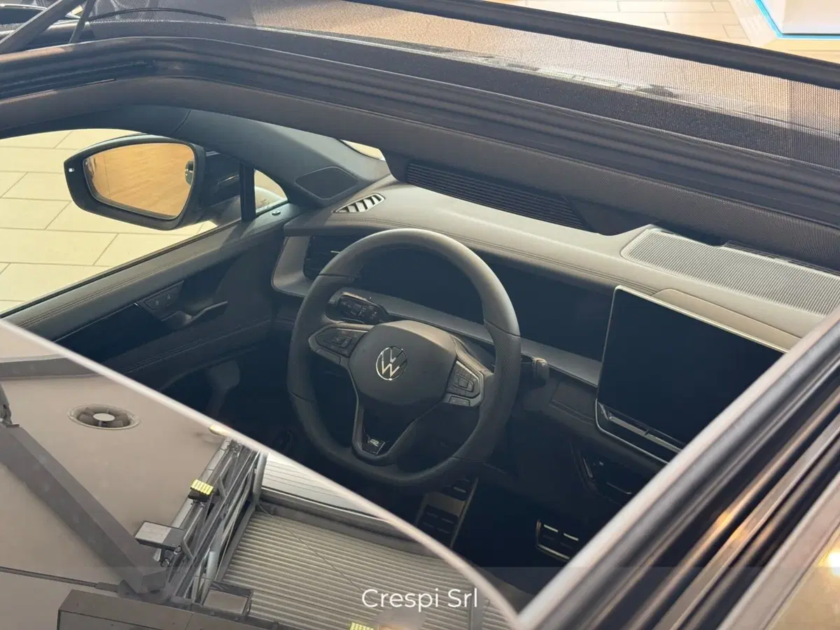 Volkswagen Tayron usata a Varese (19)