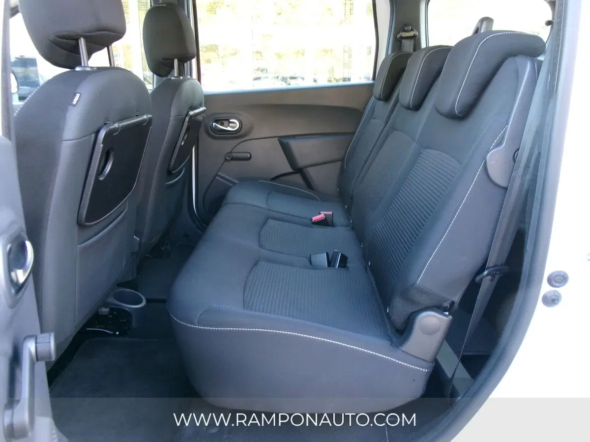 Dacia Lodgy usata a Venezia (11)