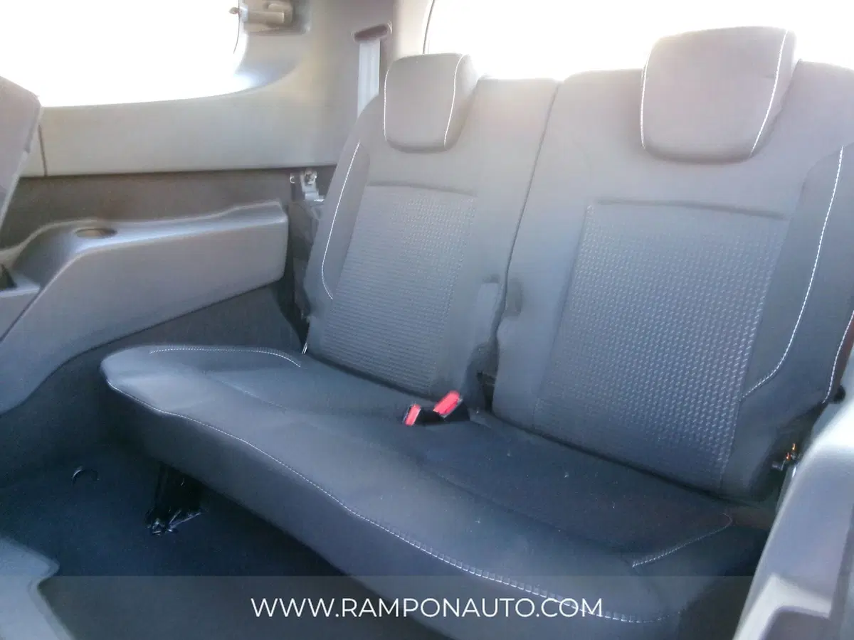 Dacia Lodgy usata a Venezia (13)
