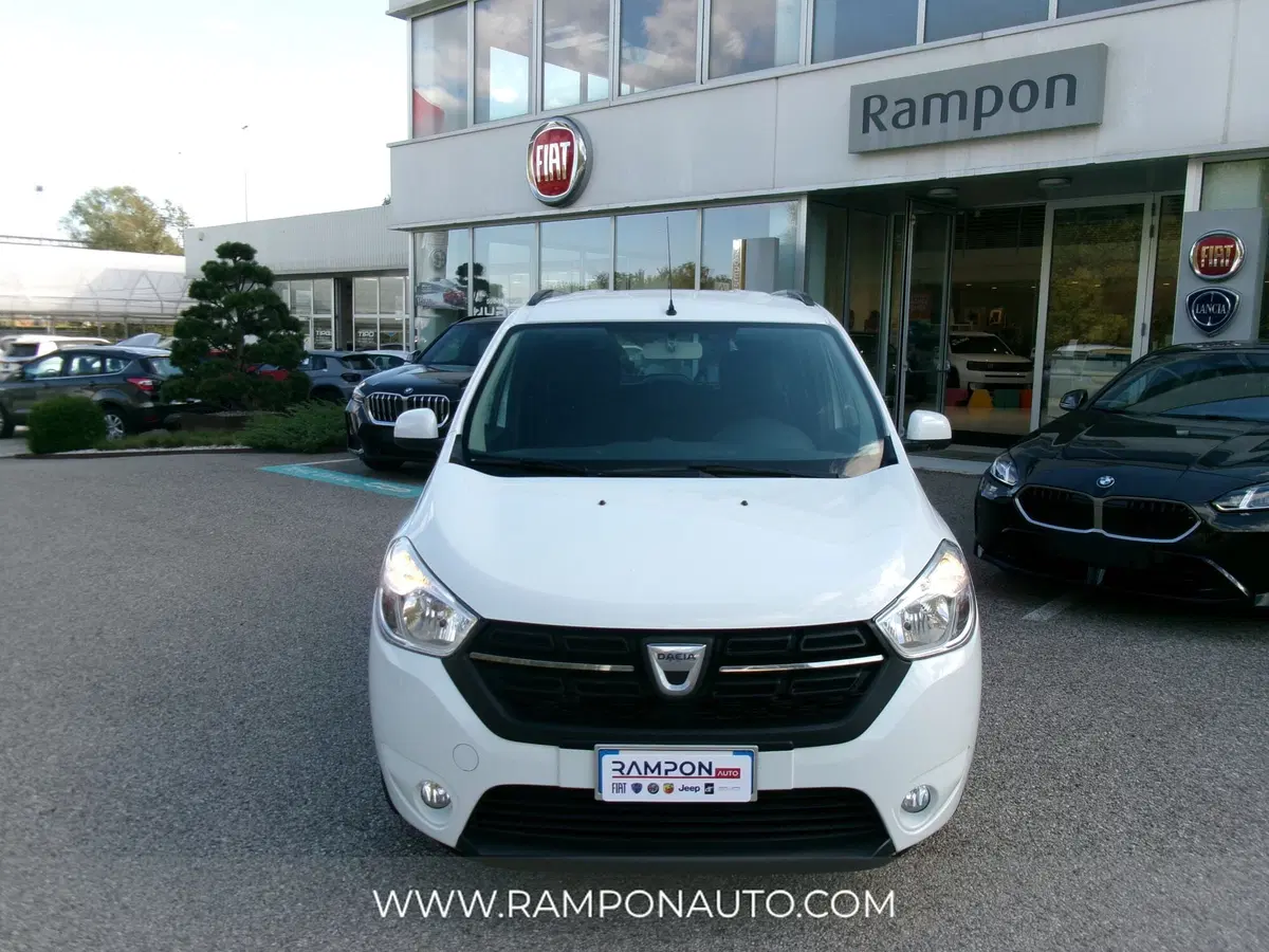 Dacia Lodgy usata a Venezia (7)