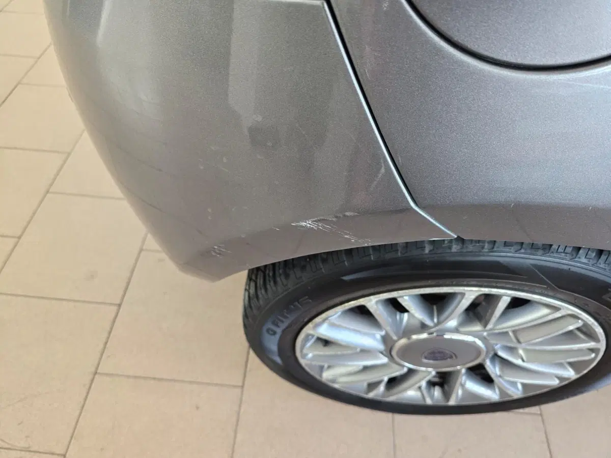 Lancia Ypsilon usata a Rimini (15)