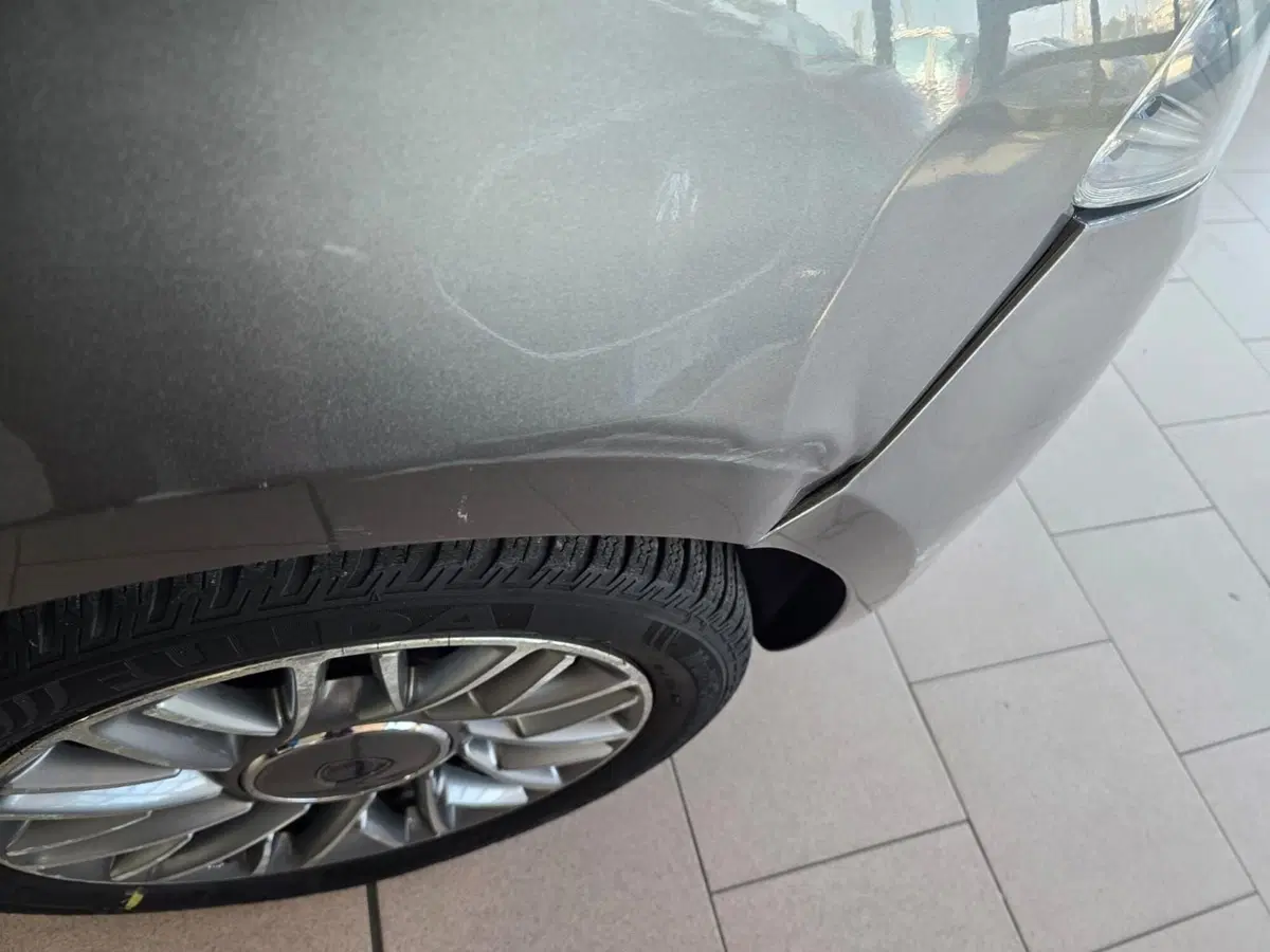 Lancia Ypsilon usata a Rimini (18)