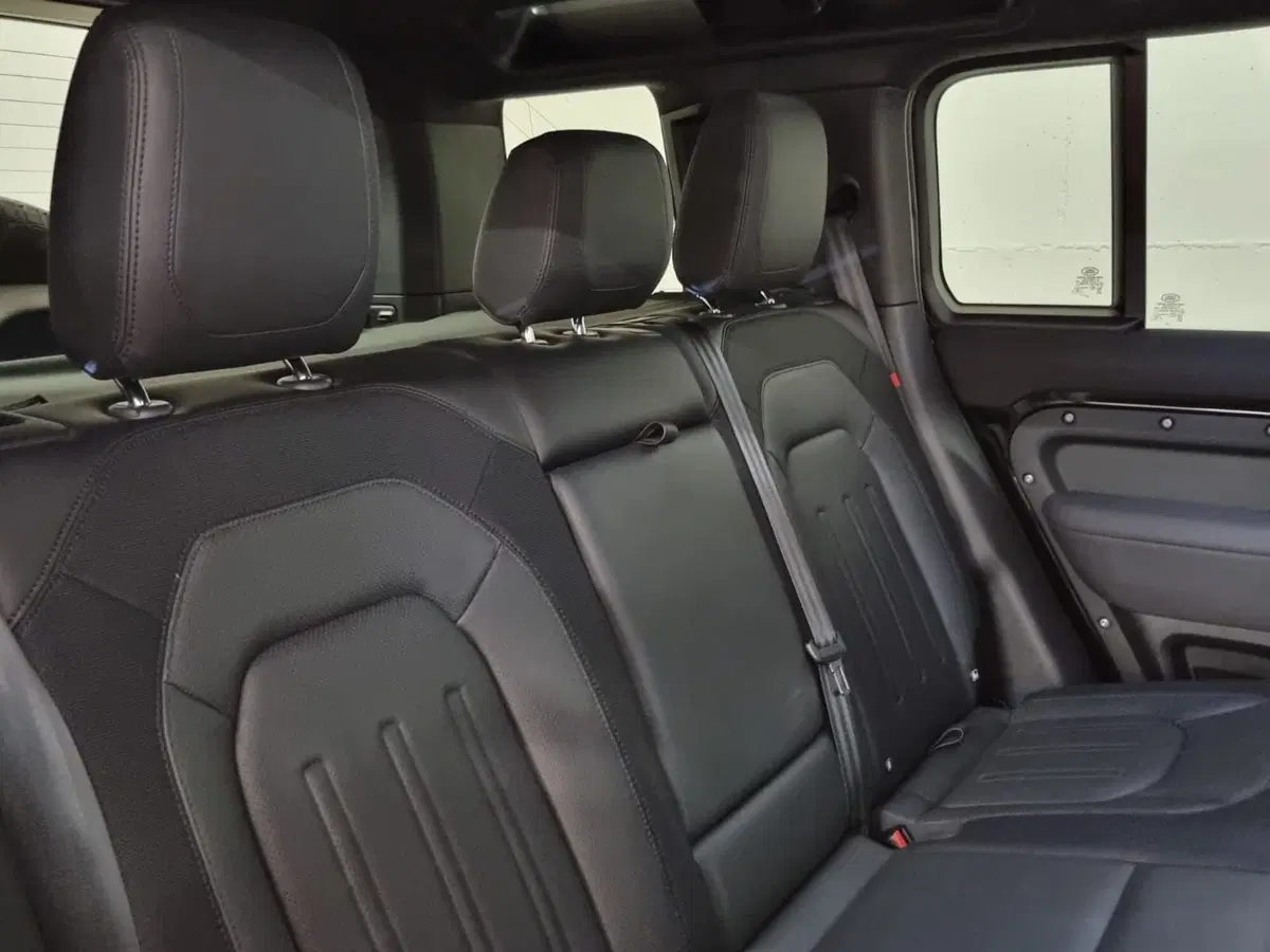 Land Rover Defender usata a Brescia (5)