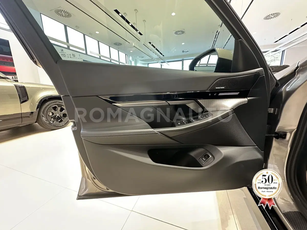 BMW Serie 5 Touring usata a Forlì-Cesena (15)